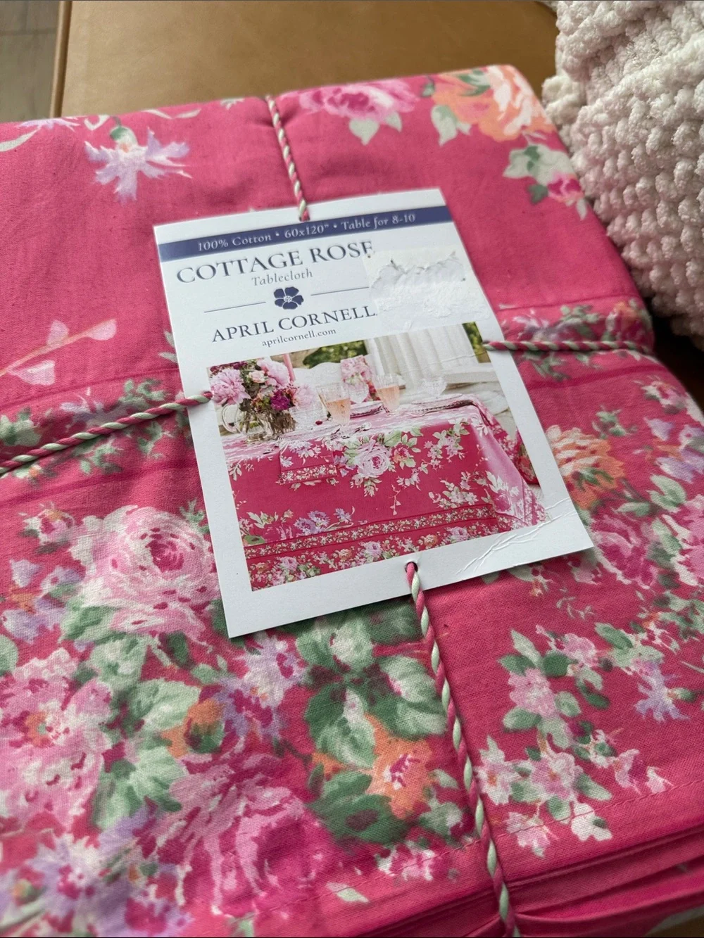 April Cornell cottage Rose table cover tablecloth 60” X 120” table for 8-10